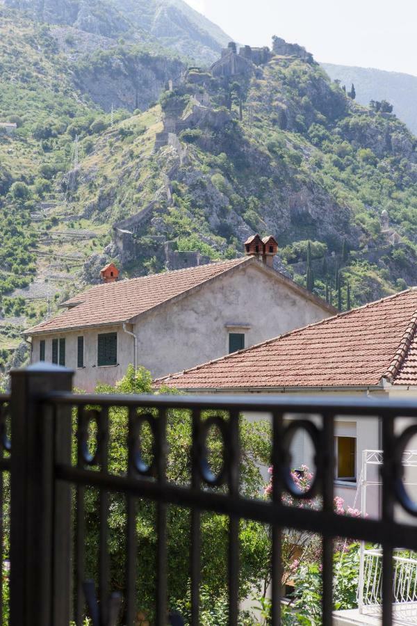 Ena Apartment Kotor Exterior photo